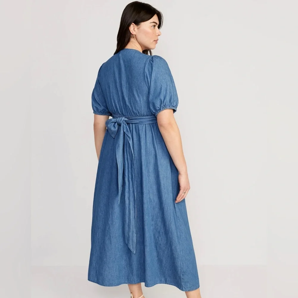 NWT! Women’s Fit & Flare Twist-Front Maxi Dress - Multiple Sizes 💛 - Picture 7 of 8